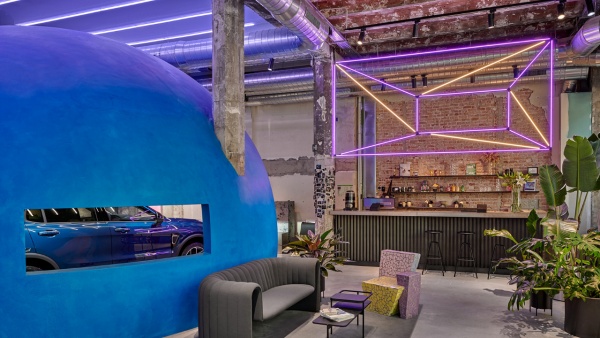 用戶體驗高于一切-領(lǐng)克俱樂部展廳設(shè)計