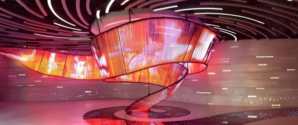 展廳多媒體光影設(shè)計(jì)讓展品會(huì) “說(shuō)話”