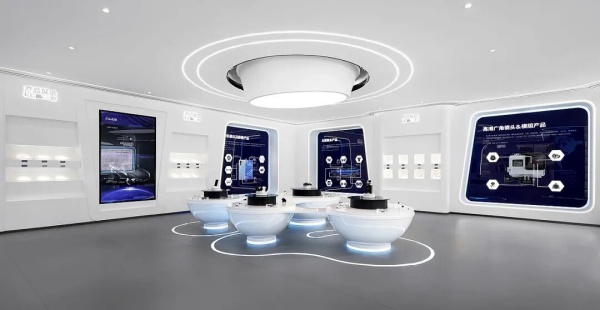科技感企業(yè)展廳設(shè)計